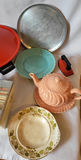 Large Lot Of Kitchen Items - thumbnail 7 of 12