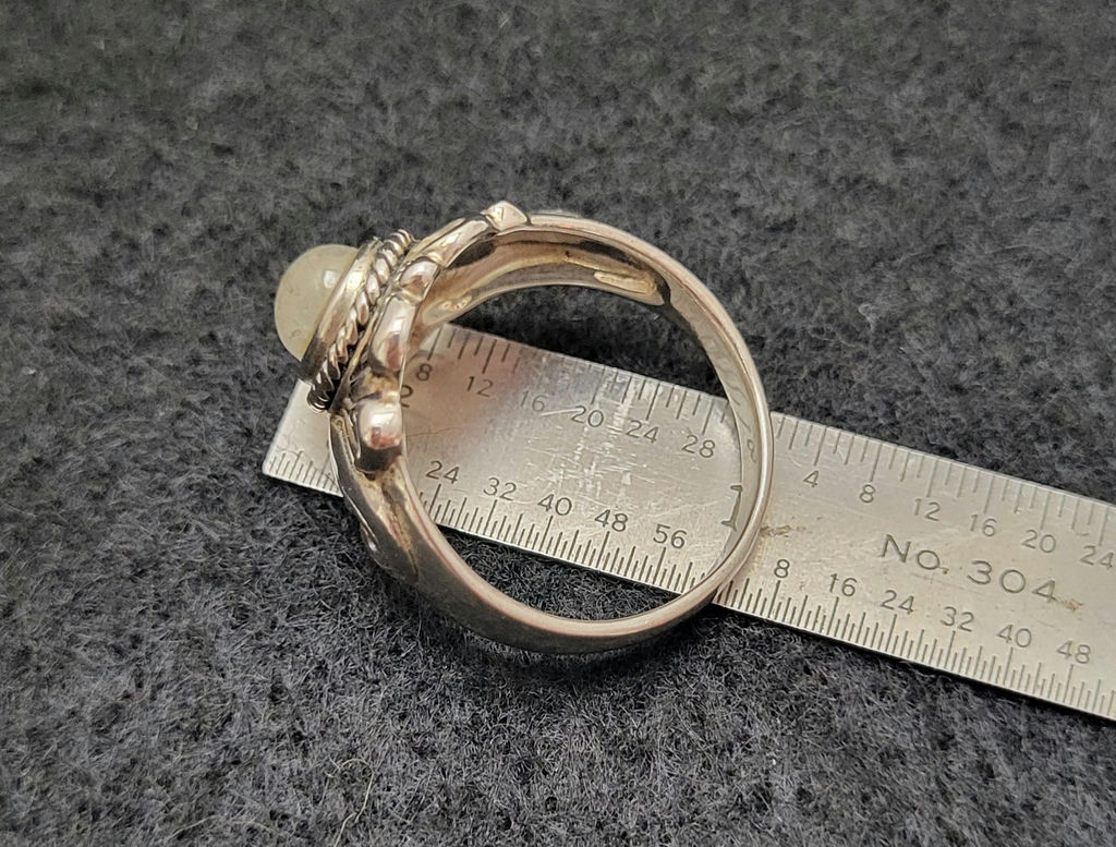 Vintage Sterling Silver Ring w/ Rainbow Moonstone - image 5 of 6