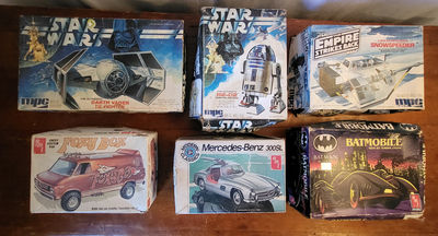 Vintage Lot of 6 Models Including 70's Star Wars - Image 1 of 8