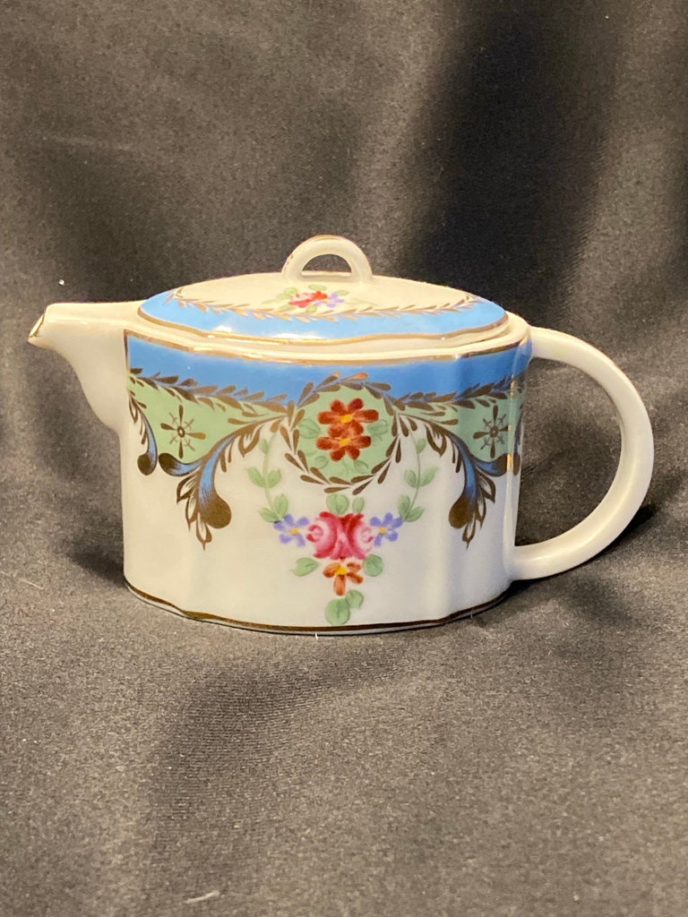 Miniature Porcelain Trinket Box - image 1 of 5
