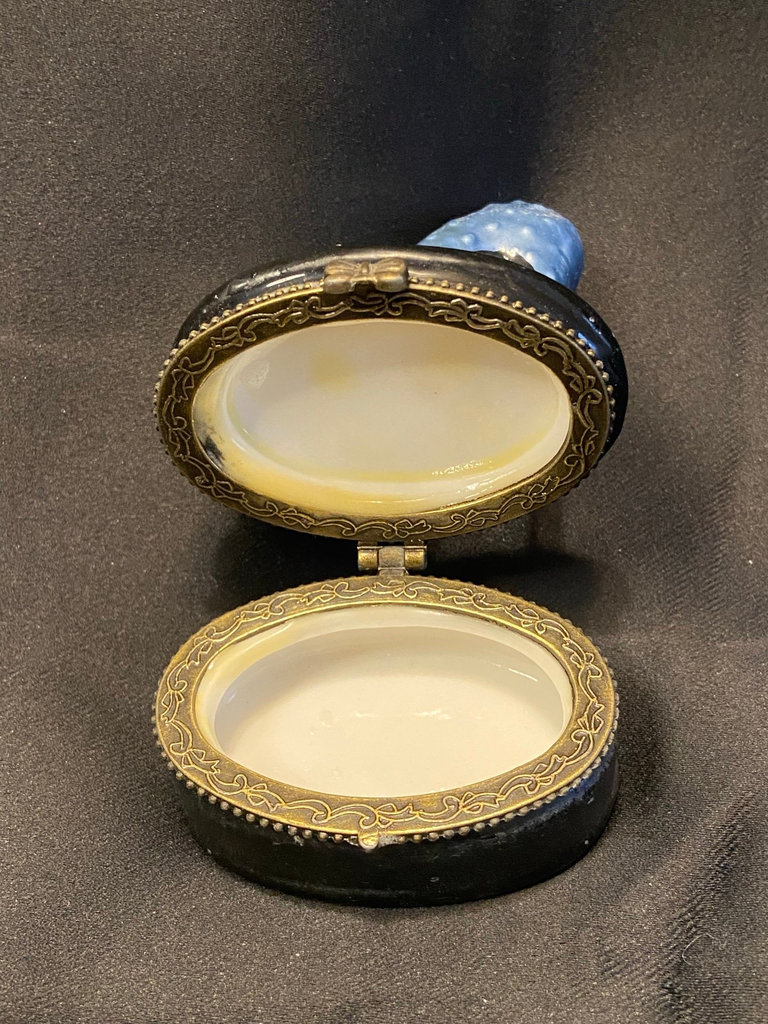 High Heal Trinket Box - image 3 of 5