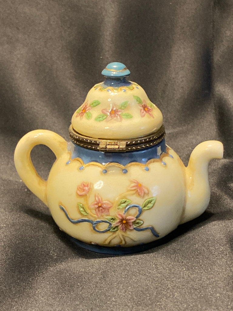 Vintage miniature teapot trinket box - image 2 of 8
