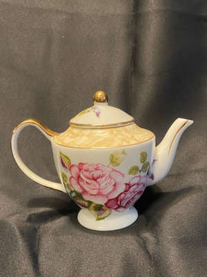 Miniature hand-painted ceramic teapot - Image 1 of 6