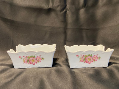 2 Rectangular Trinket Dishes - Image 1 of 4