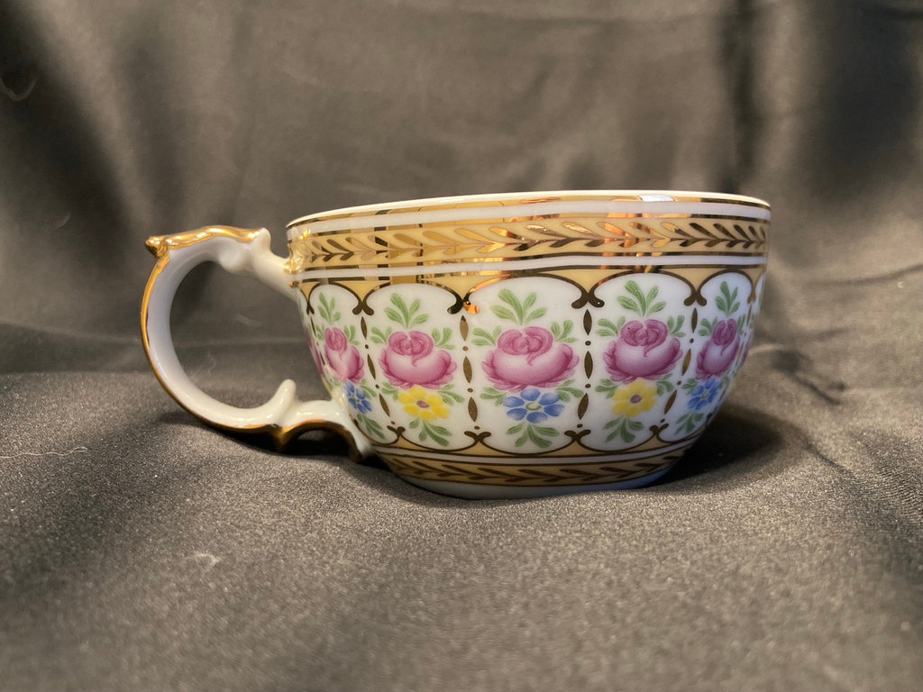 Sorelle porcelain teacup - image 2 of 6