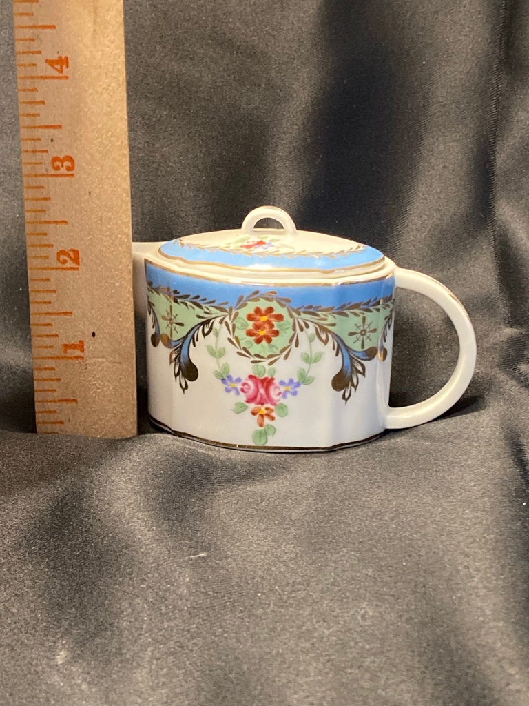 Miniature Porcelain Trinket Box - image 3 of 5