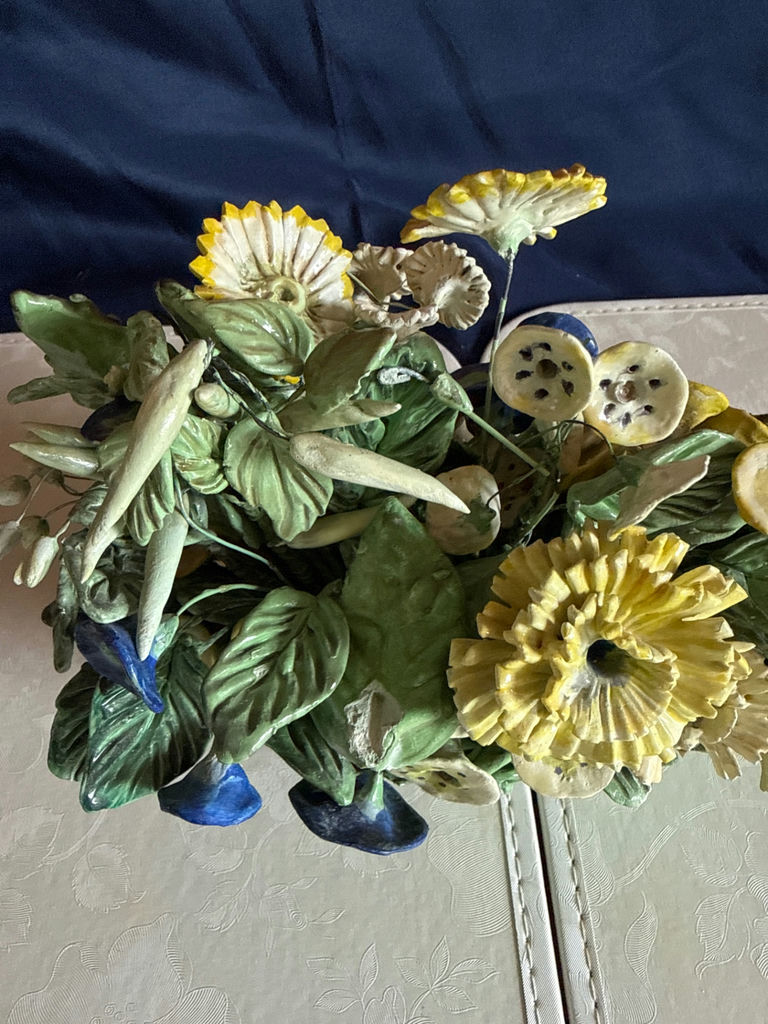 Ceramic floral bouquet centerpiece with plate - image 2 of 4