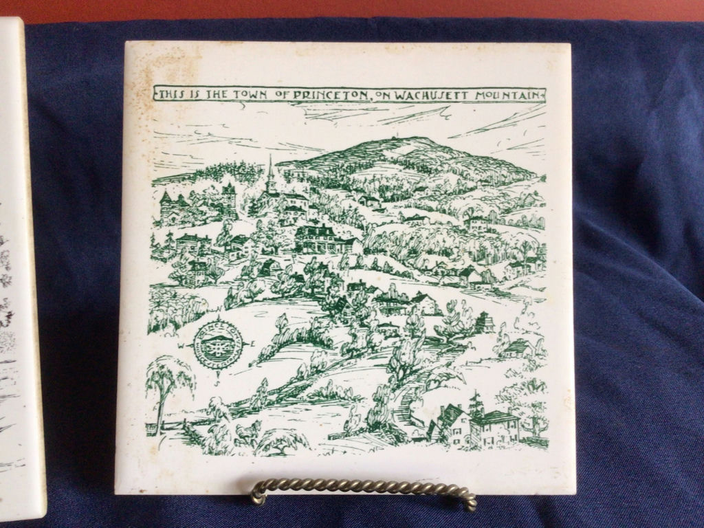 Set of commemorative ceramic tiles with engravings and a floral tile - image 3 of 4