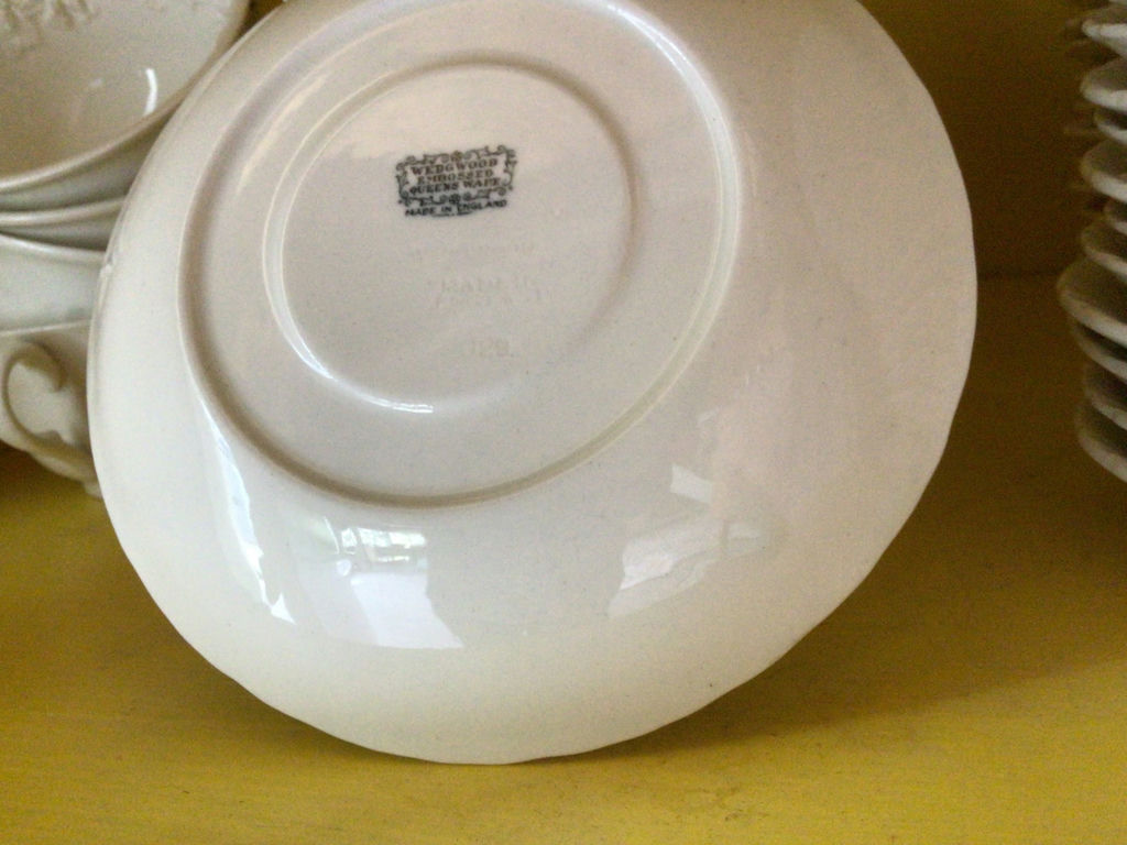 White ceramic teacups with saucers and plates - image 4 of 4