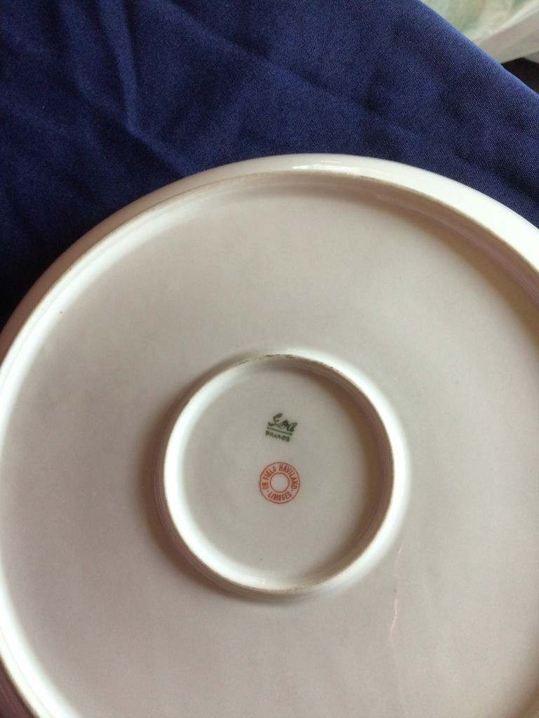 Assorted glassware and ceramic dinnerware set - image 8 of 8