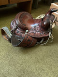 Leather Western saddle with floral tooling - thumbnail 2 of 3