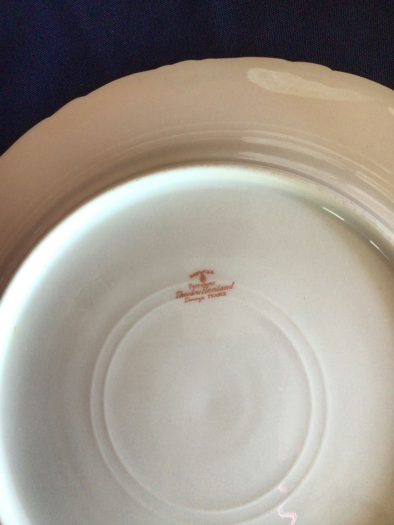 Six porcelain dinner plates with floral border - image 4 of 5