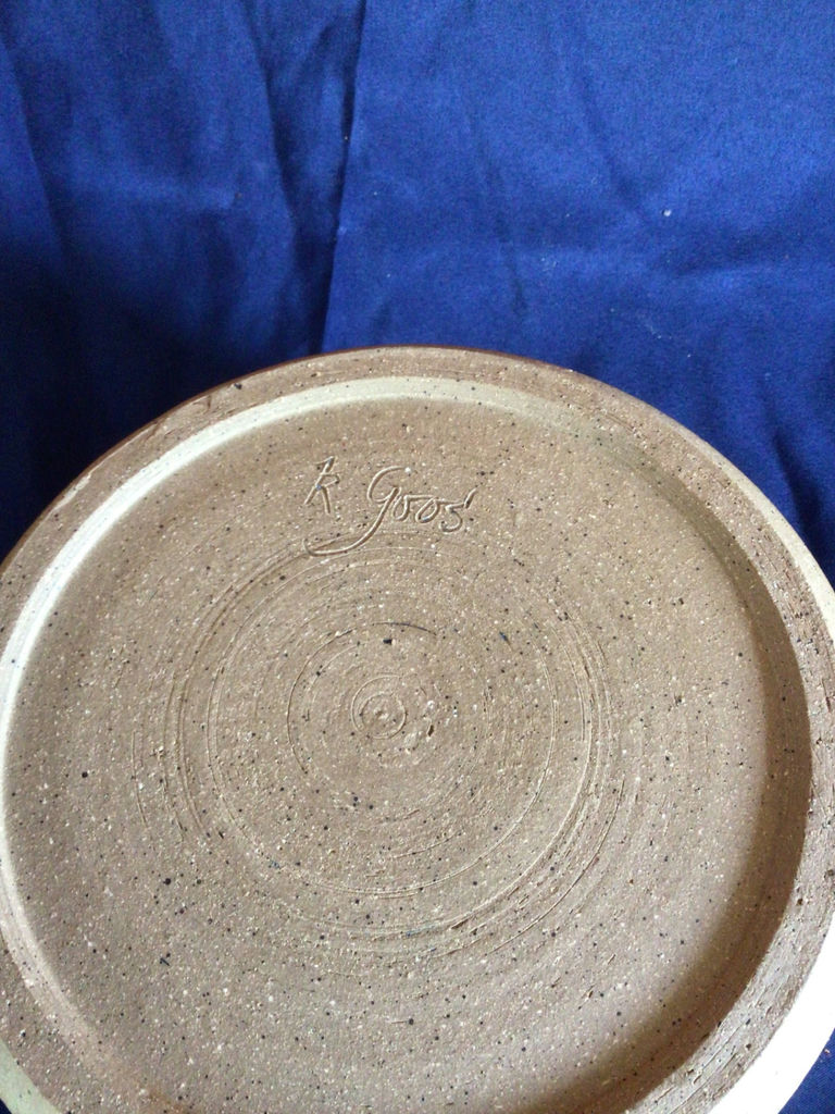 Hand-painted Italian ceramic set: five-cup ring warmer and rooster bowls - image 2 of 7