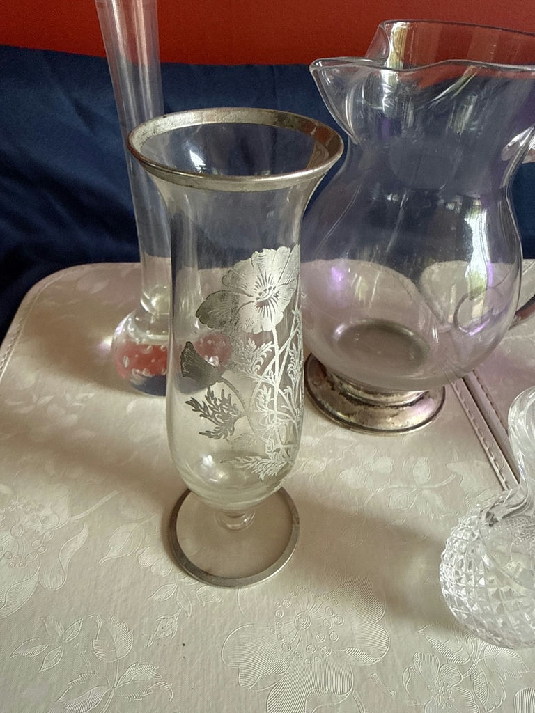 Assorted Glassware: pitchers and vases - image 2 of 2