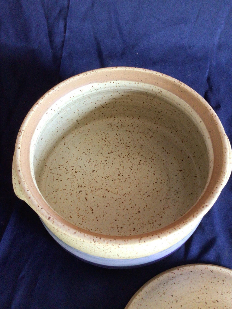 Hand-painted Italian ceramic set: five-cup ring warmer and rooster bowls - image 3 of 7