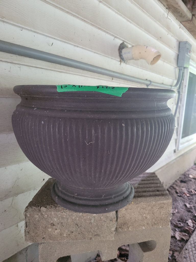 Collection of Various Planters - image 10 of 11