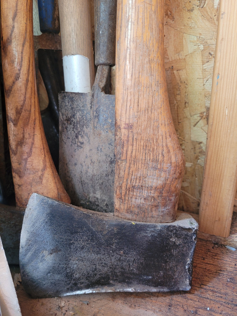 Assorted Gardening and Outdoor Tools - image 9 of 18