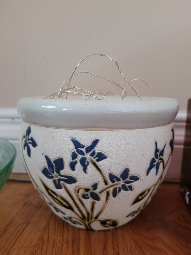 Assorted Decorative Vases and Glass Bowl - image 10 of 11