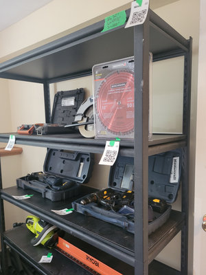 Metal Shelving Unit - Image 1 of 1