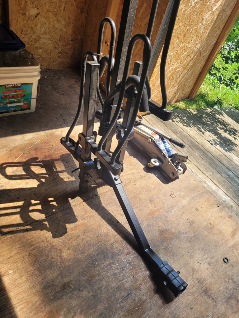 Hydraulic Trolley Jack and CCM Bike Rack - image 5 of 9