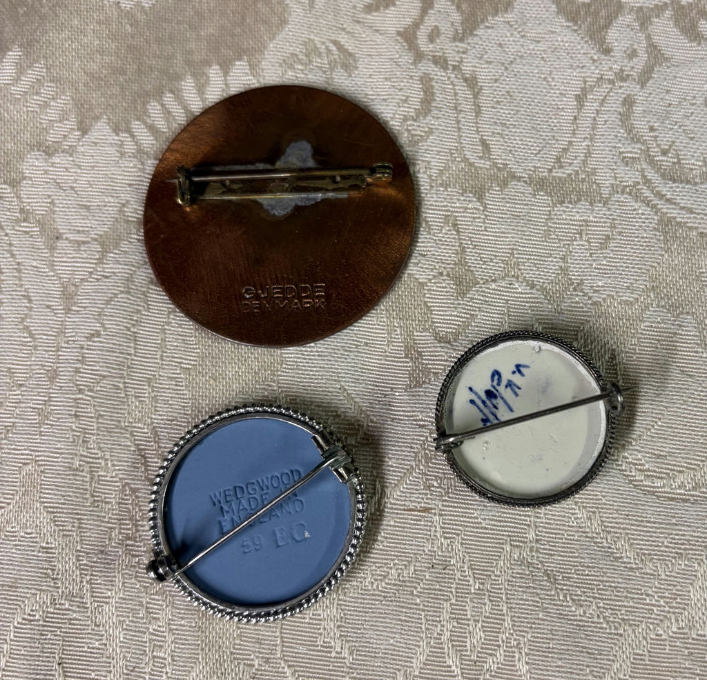 Pins…Wedgwood, Russian, Gjedde Denmark - image 2 of 2