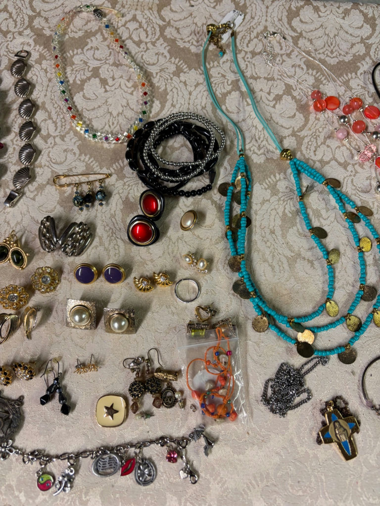 Costume Jewelry Lot - image 3 of 4