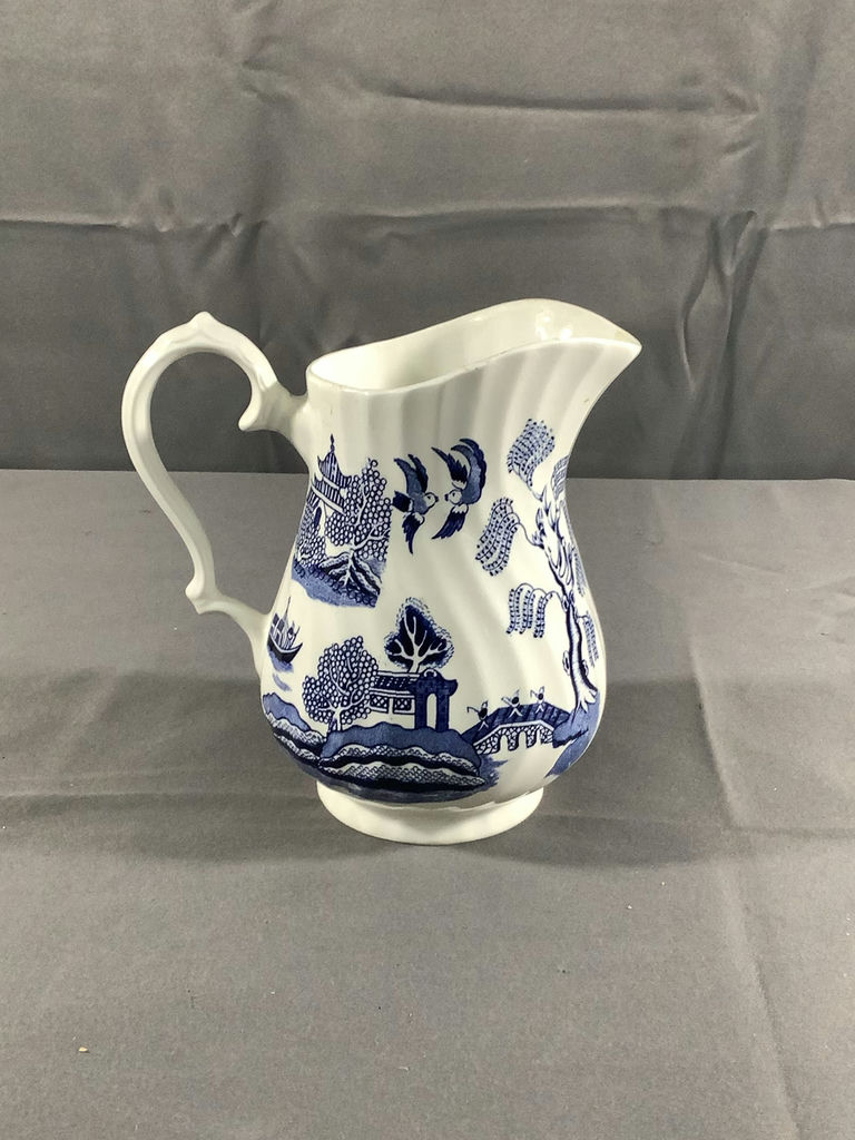 Churchill Blue Willow Coffee Mugs & Jug - image 6 of 7