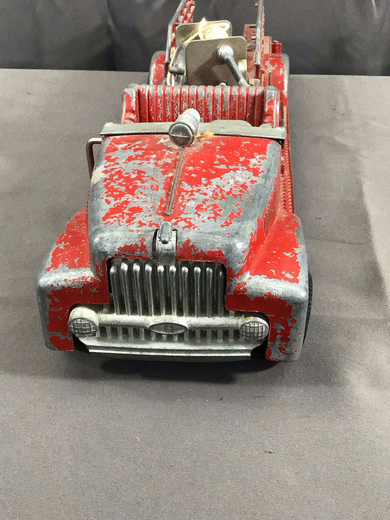 1950s Hubley Fire Dept. Engine - image 4 of 12