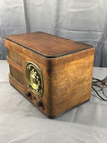 Grunow Teledial Model 588 Short Wave Radio - thumbnail 2 of 15