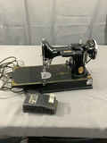 Singer Featherweight No. 221-1 Sewing Machine - thumbnail 3 of 26