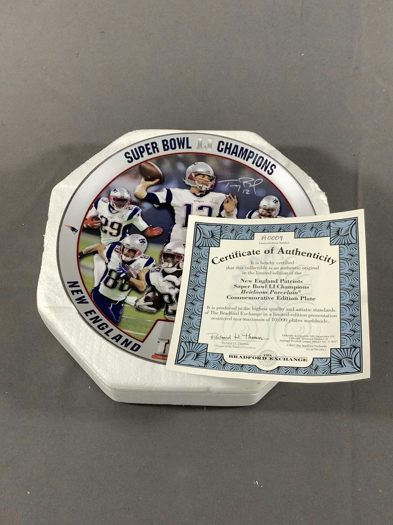 Danbury Mint- Patriots Super Bowl Plates - image 8 of 10