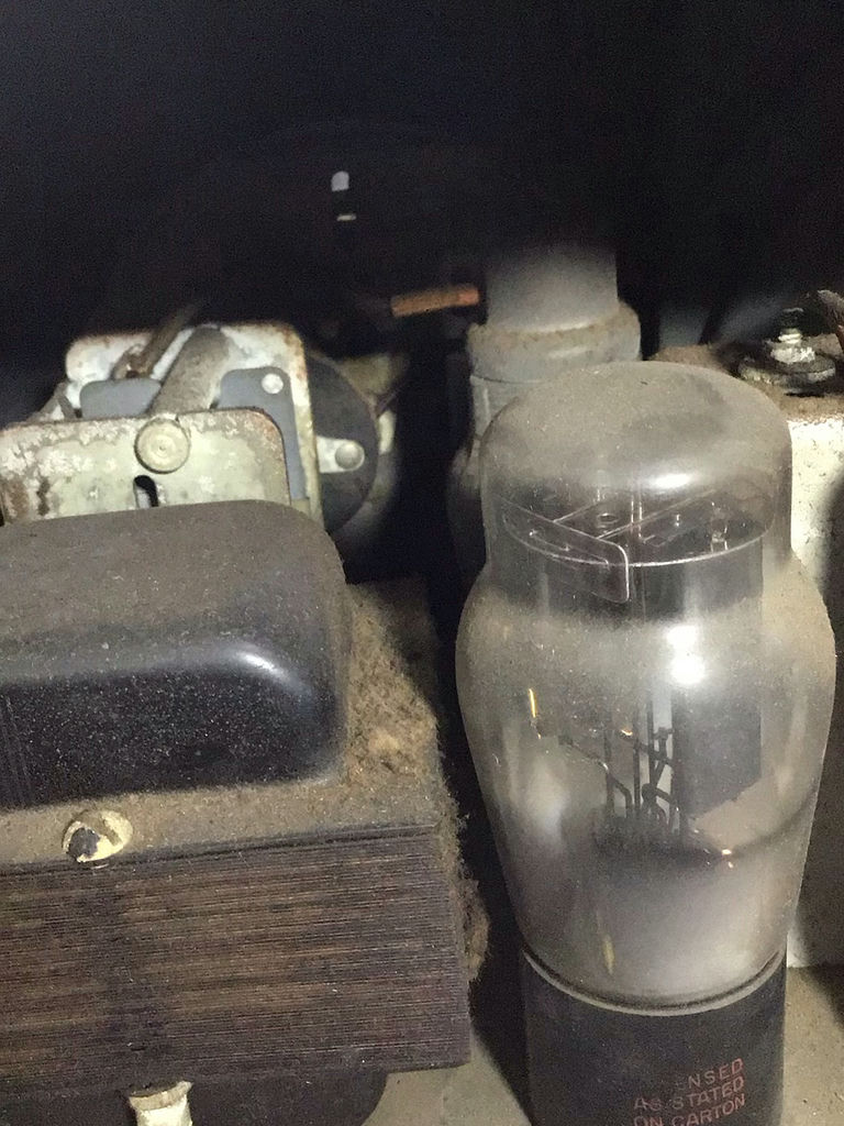 Grunow Teledial Model 588 Short Wave Radio - image 13 of 15