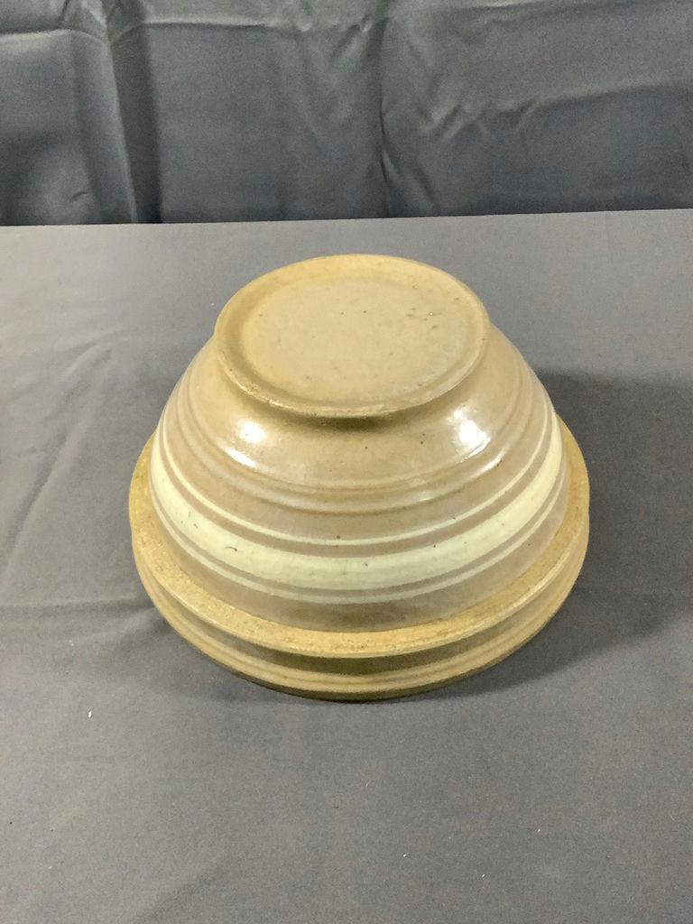Antique Mixing Bowls & Mug - image 6 of 10