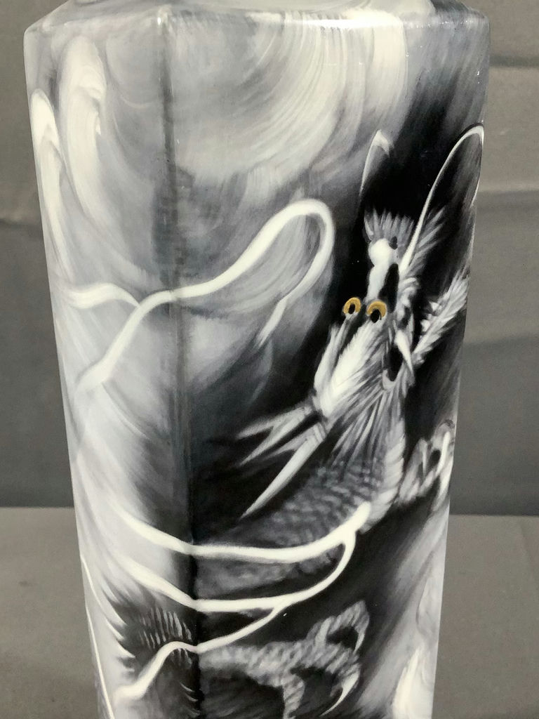 Noritake Dragon Vase & Temple Dragons Figurines - image 3 of 9