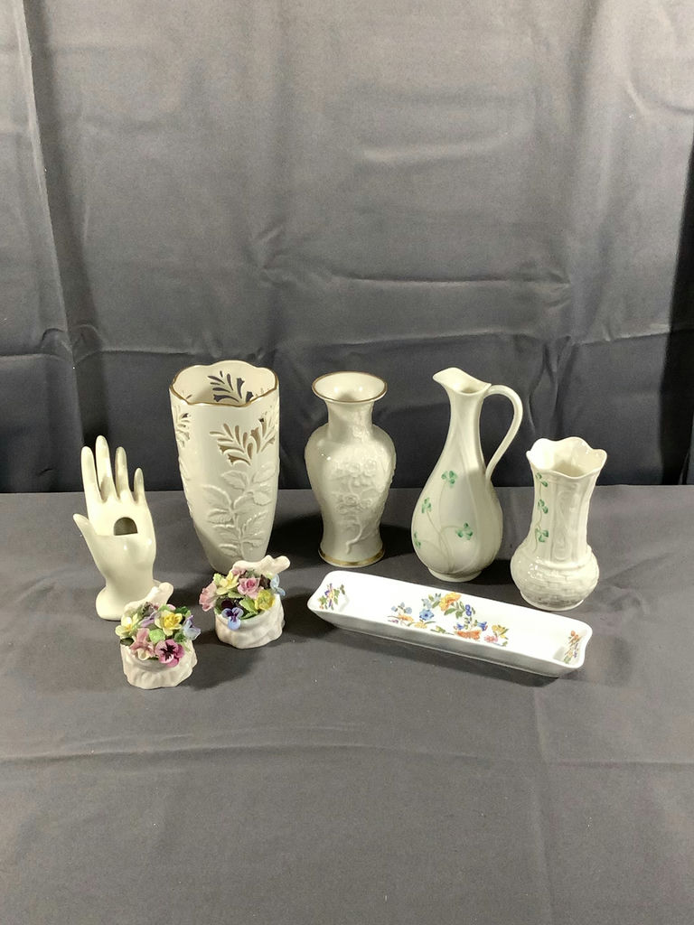 Belleek, Lenox, Aynsley & More Vanity Collection - image 1 of 15