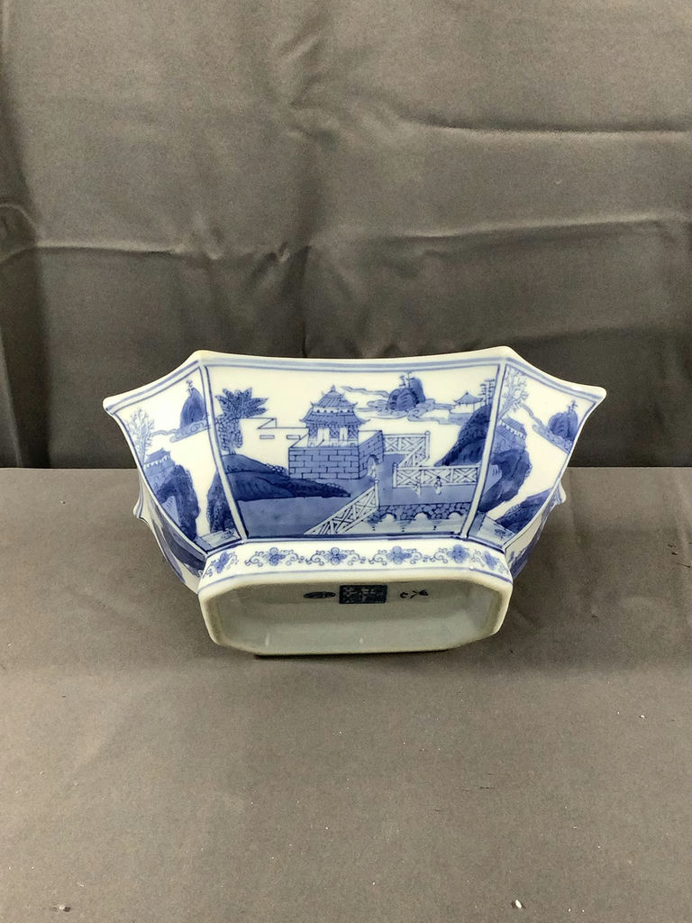 Asian Decorative Blue & White Ceramics - image 3 of 13