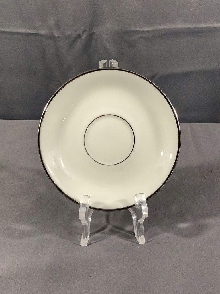 Vintage Lenox Montclair Dinnerware / Service 12 - image 4 of 14