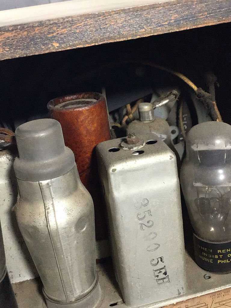 Grunow Teledial Model 588 Short Wave Radio - image 14 of 15