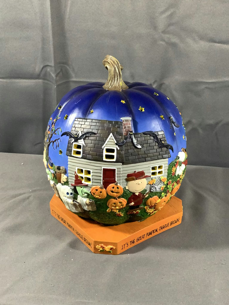 Peanuts Books and Collectibles - image 4 of 8
