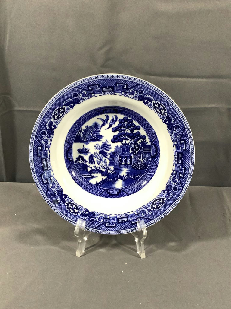 Vintage Blue Willow Dishes - image 4 of 12