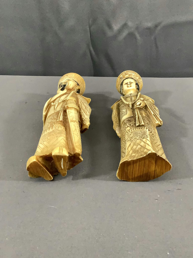 Hand Carved Resin Figurines - image 8 of 10