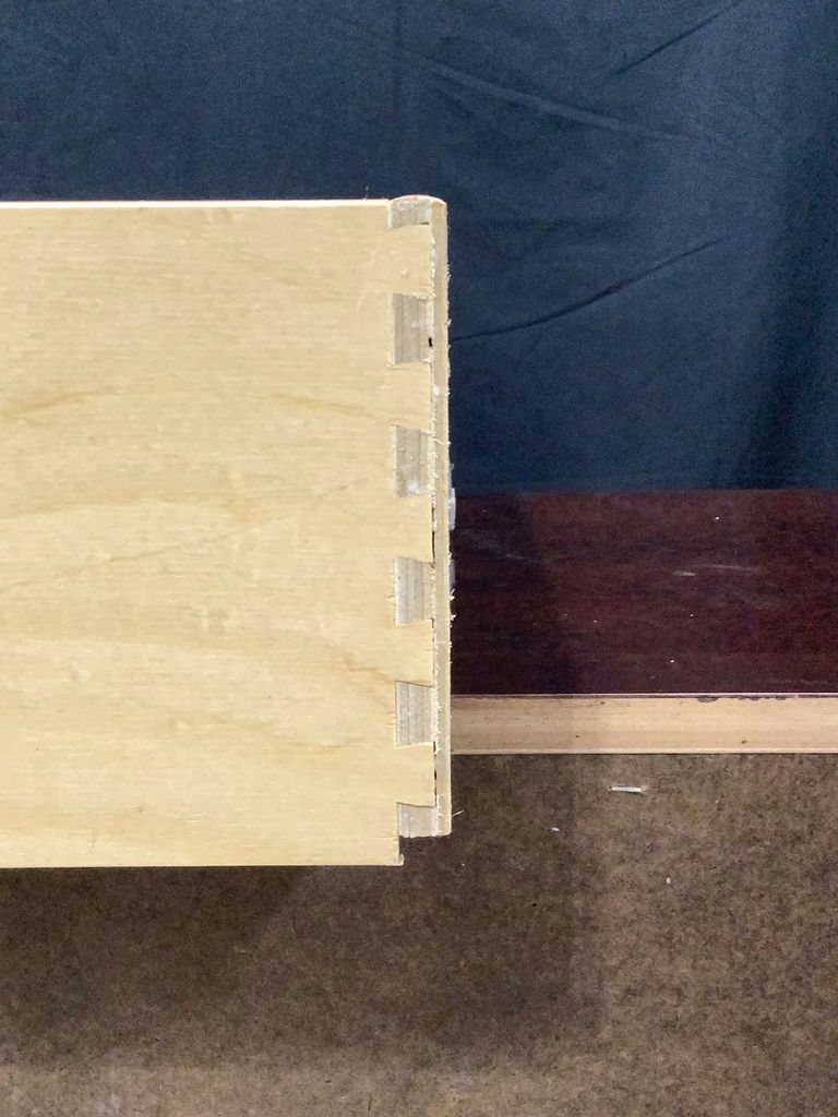 American Drew 4-Drawer Chest - image 8 of 9