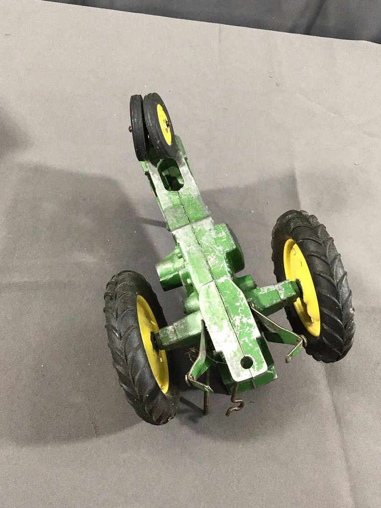 1950s Eska / Ertl John Deere Tractor - image 5 of 14
