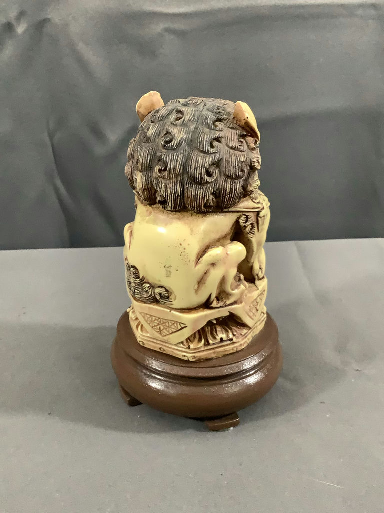 Hand Carved Resin Figurines - image 4 of 10