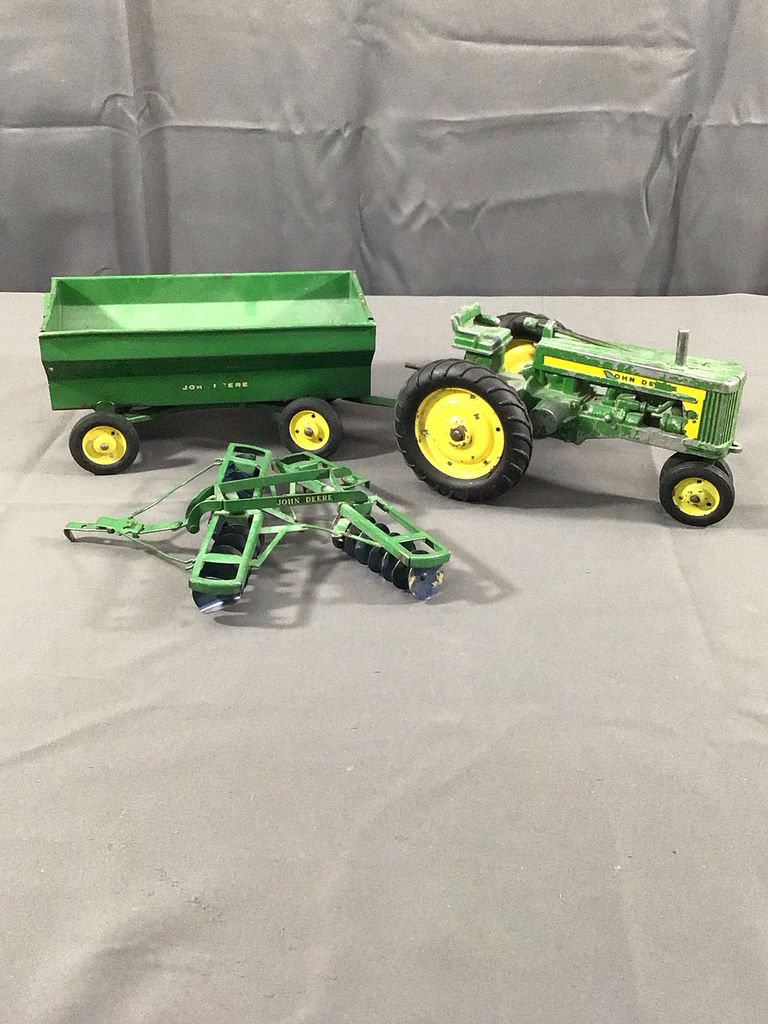 1950s Eska / Ertl John Deere Tractor - image 1 of 14