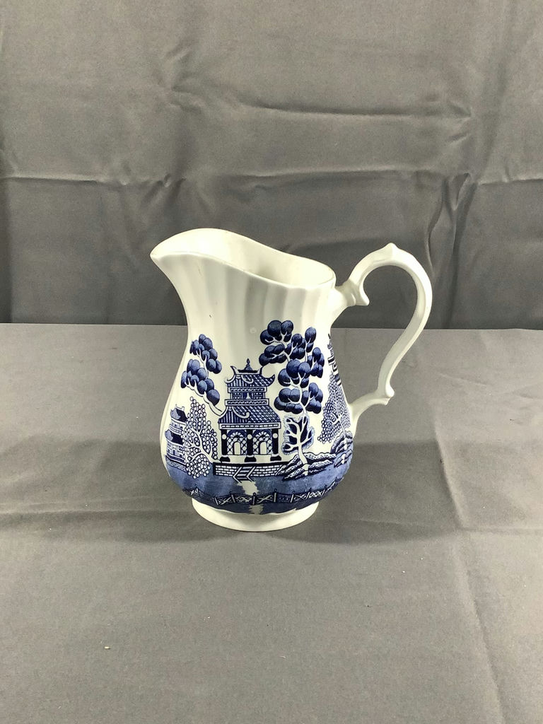 Churchill Blue Willow Coffee Mugs & Jug - image 5 of 7