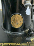 Singer Featherweight No. 221-1 Sewing Machine - thumbnail 5 of 26