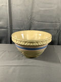 Antique Mixing Bowls & Mug - thumbnail 2 of 10