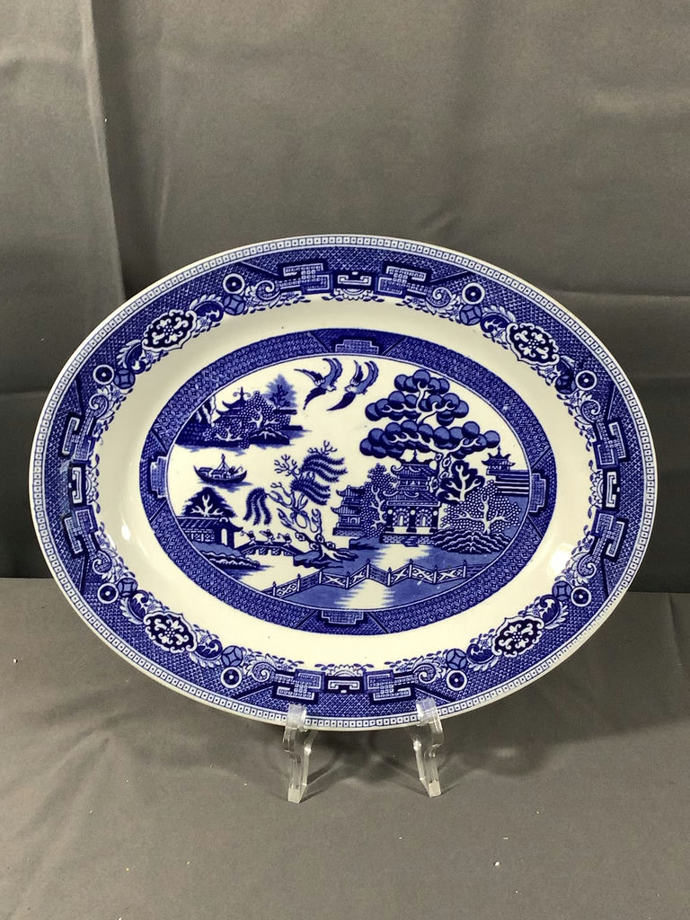 Vintage Blue Willow Dishes - image 2 of 12