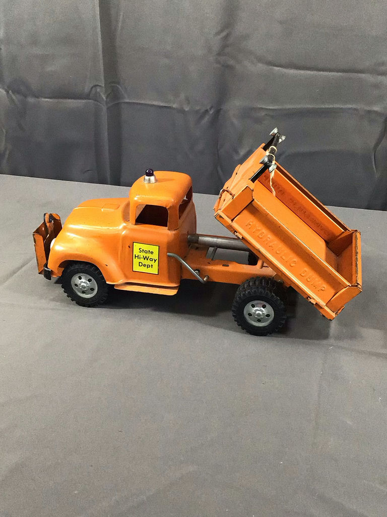 1950s Tonka Toys Hydrolic Dump Truck - image 4 of 11